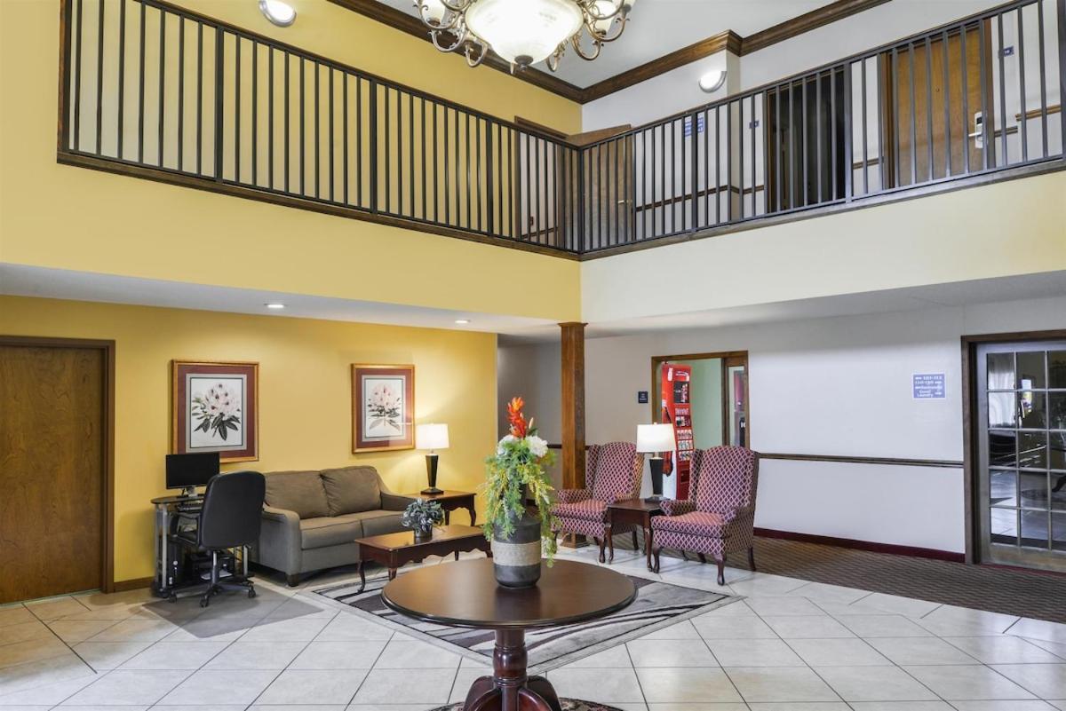 Americas Best Value Inn Wiggins Esterno foto