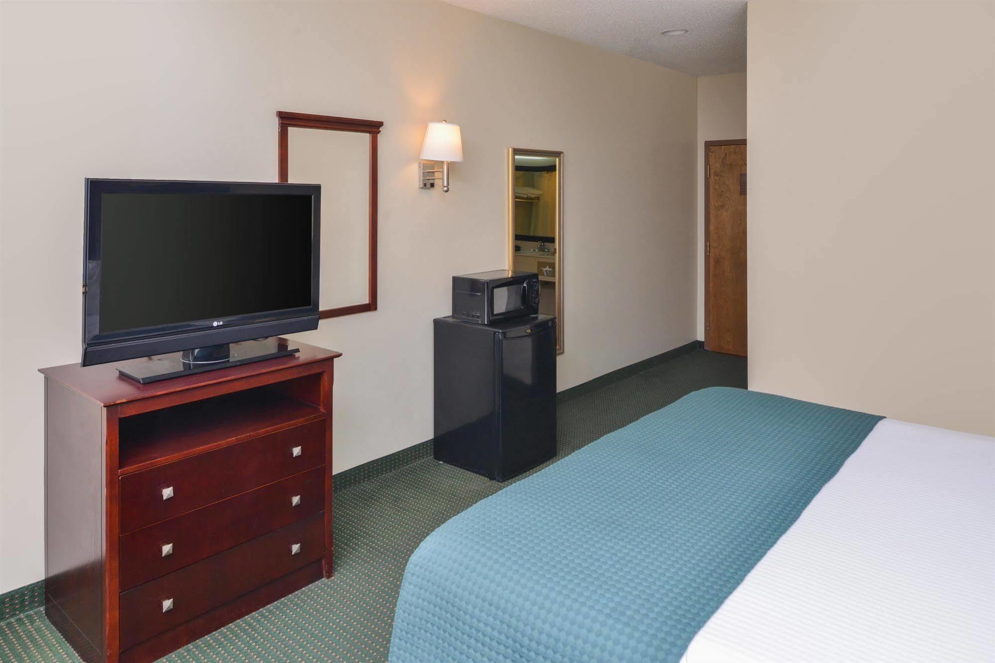 Americas Best Value Inn Wiggins Esterno foto