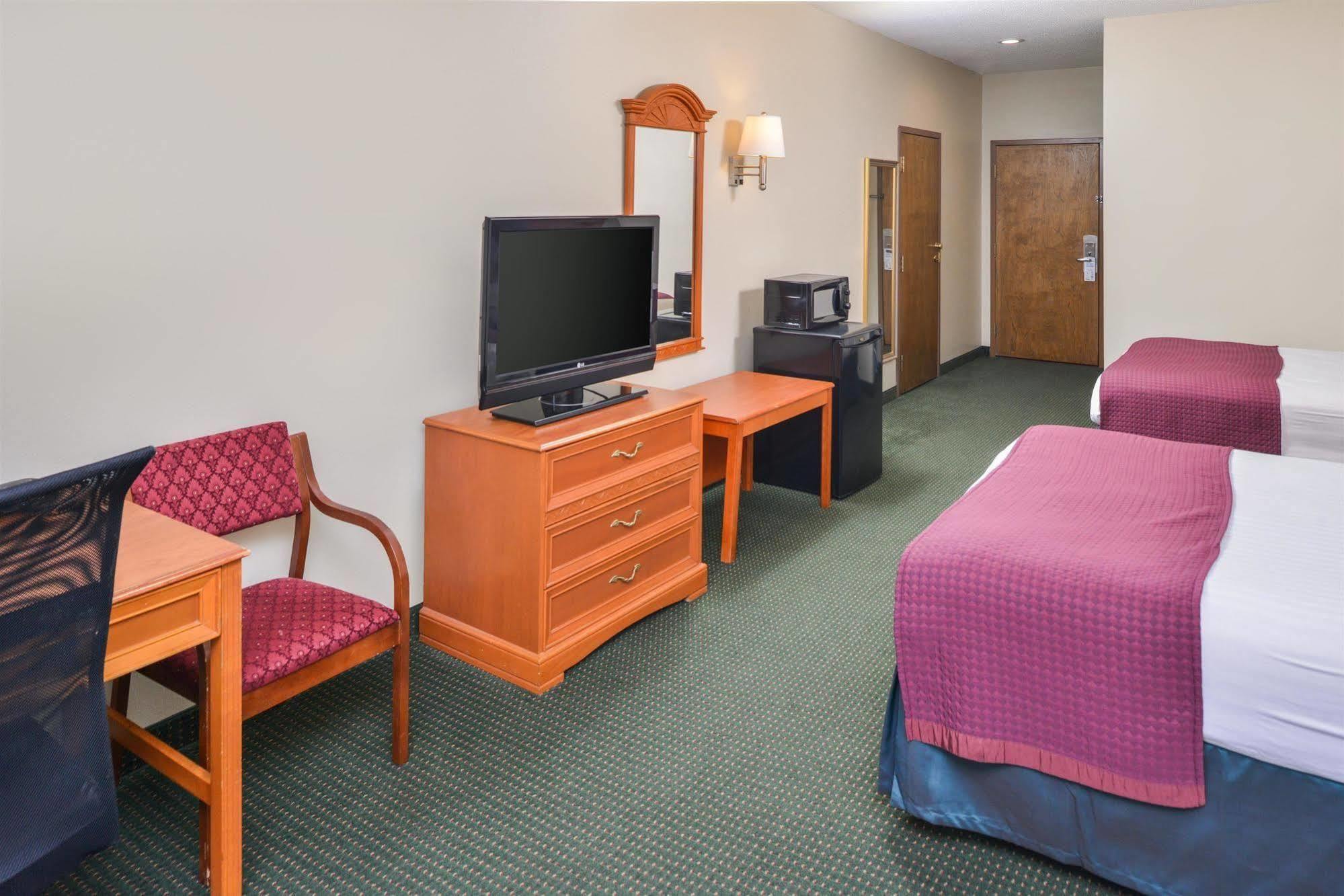 Americas Best Value Inn Wiggins Esterno foto